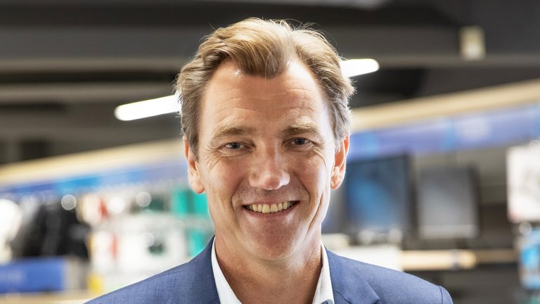 Porträttbild av Erik G. Sønsterud, CEO Elkjøp Nordic, ägare av Elgiganten